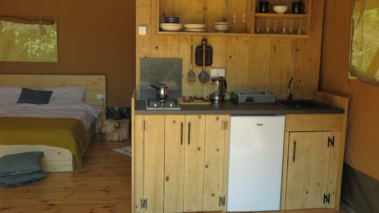 Hoopoe Glamping Hotel Virpazar Eksteriør billede